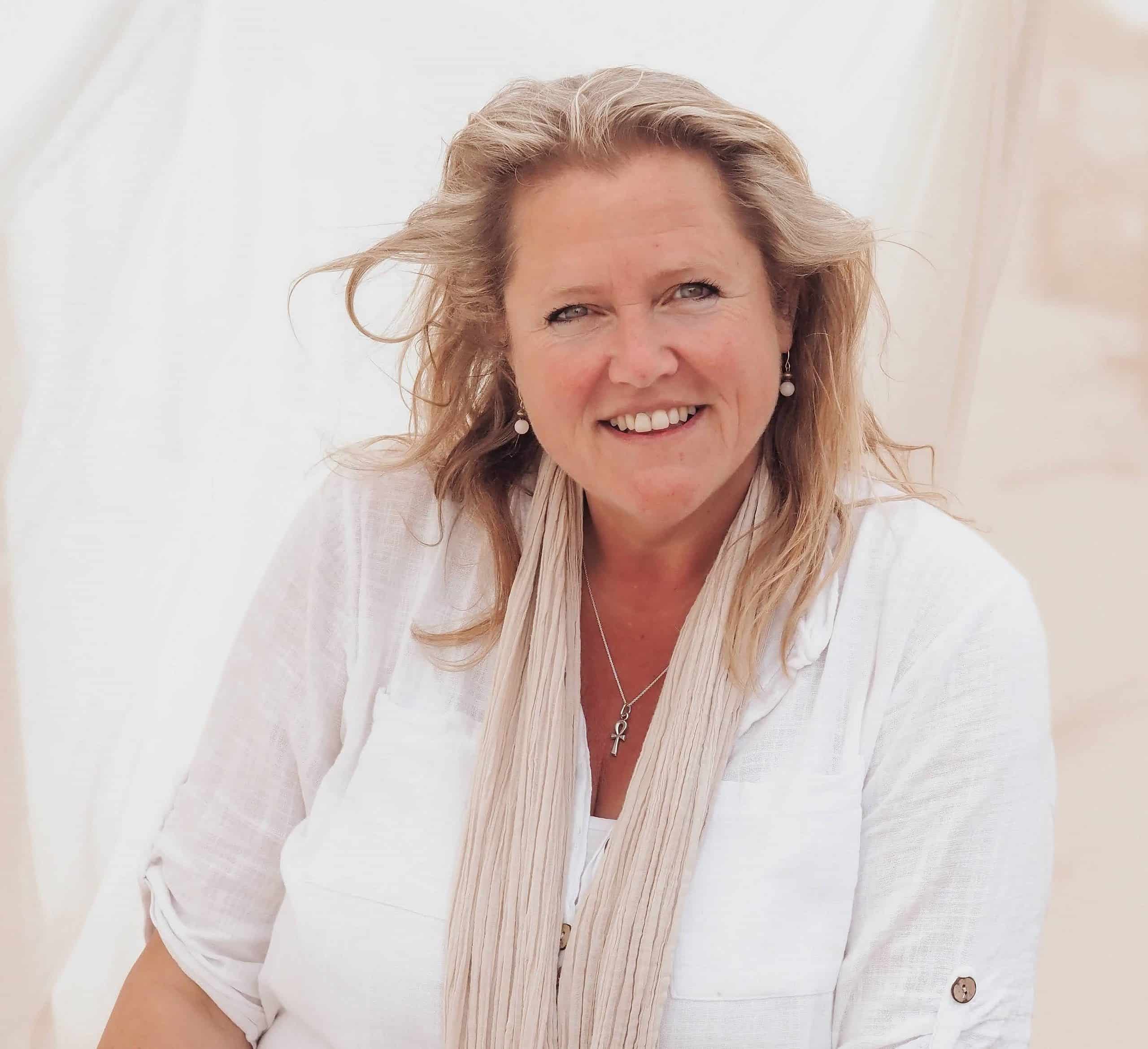 Bonnie Bessem over mediumschap, je spirit team en psychologie Bonnie Bessem over mediumschap, je spirit team en psychologie
